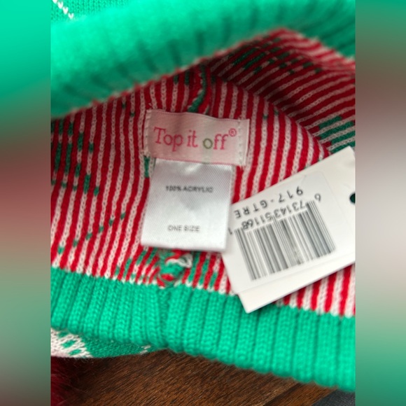 Top it off Katie Beanie Christmas hat - Picture 4 of 6